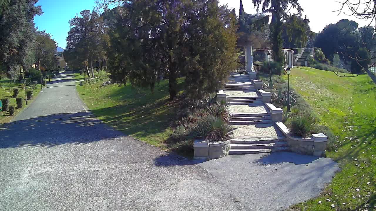 Spletna kamera park Coronini Kronberg – Gorica