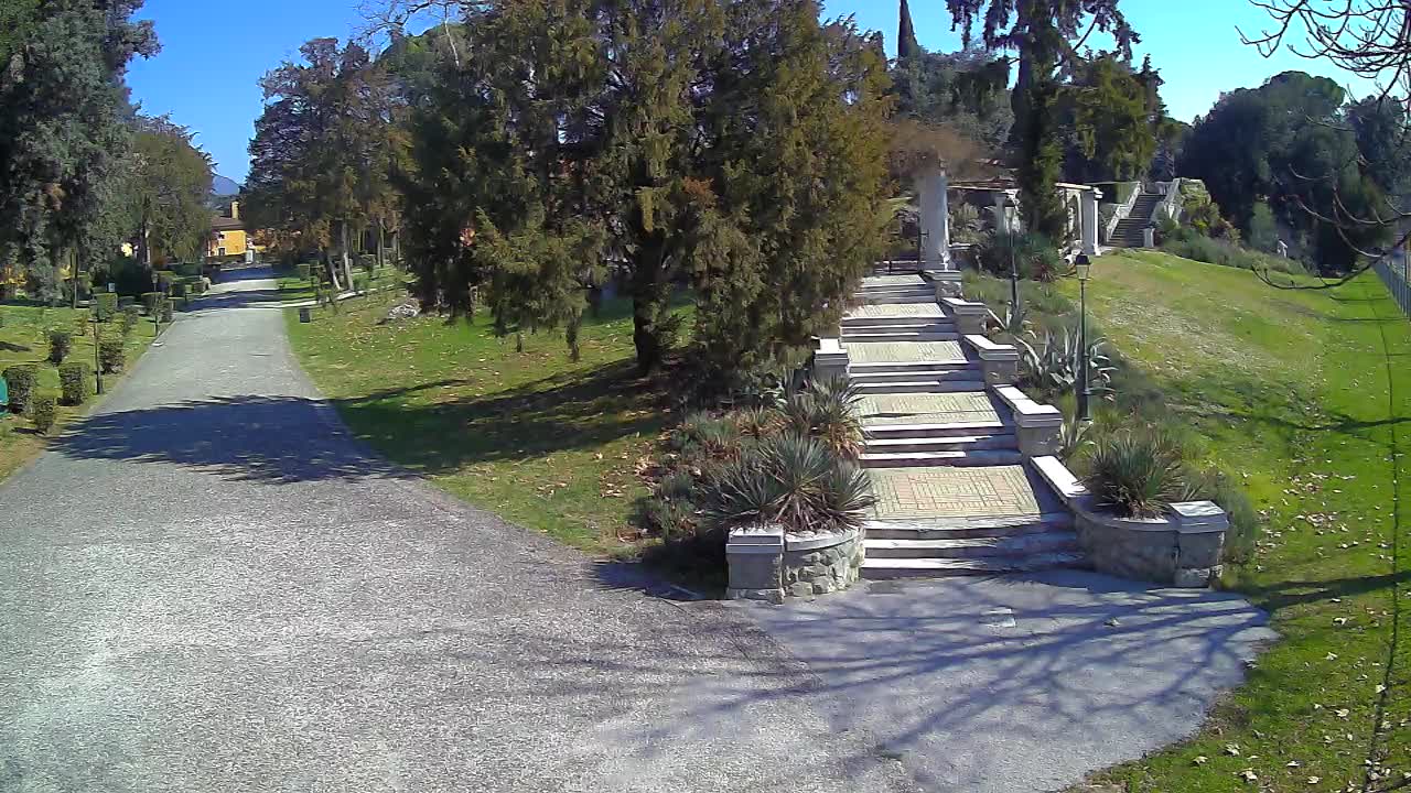 Spletna kamera park Coronini Kronberg – Gorica