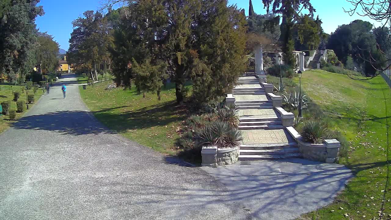 Spletna kamera park Coronini Kronberg – Gorica