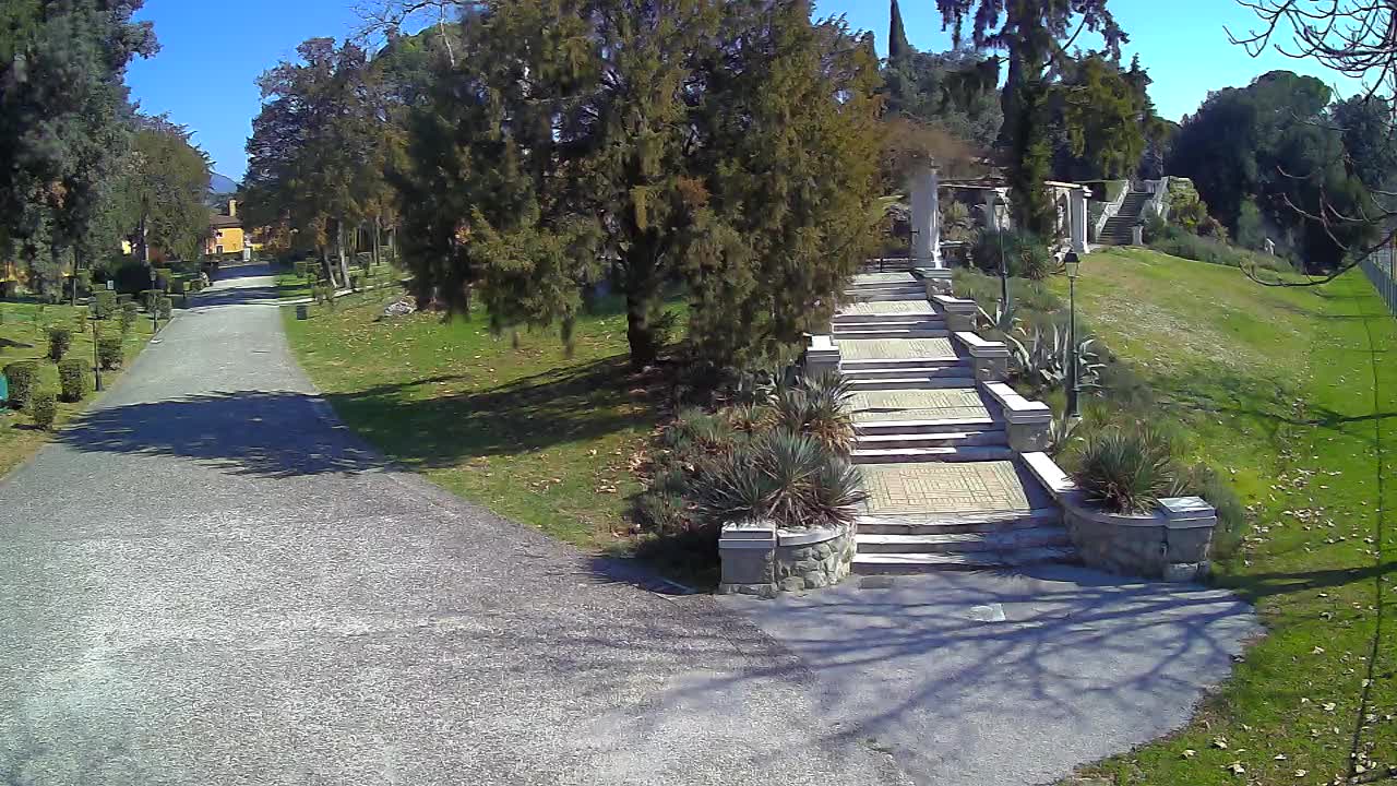 Spletna kamera park Coronini Kronberg – Gorica