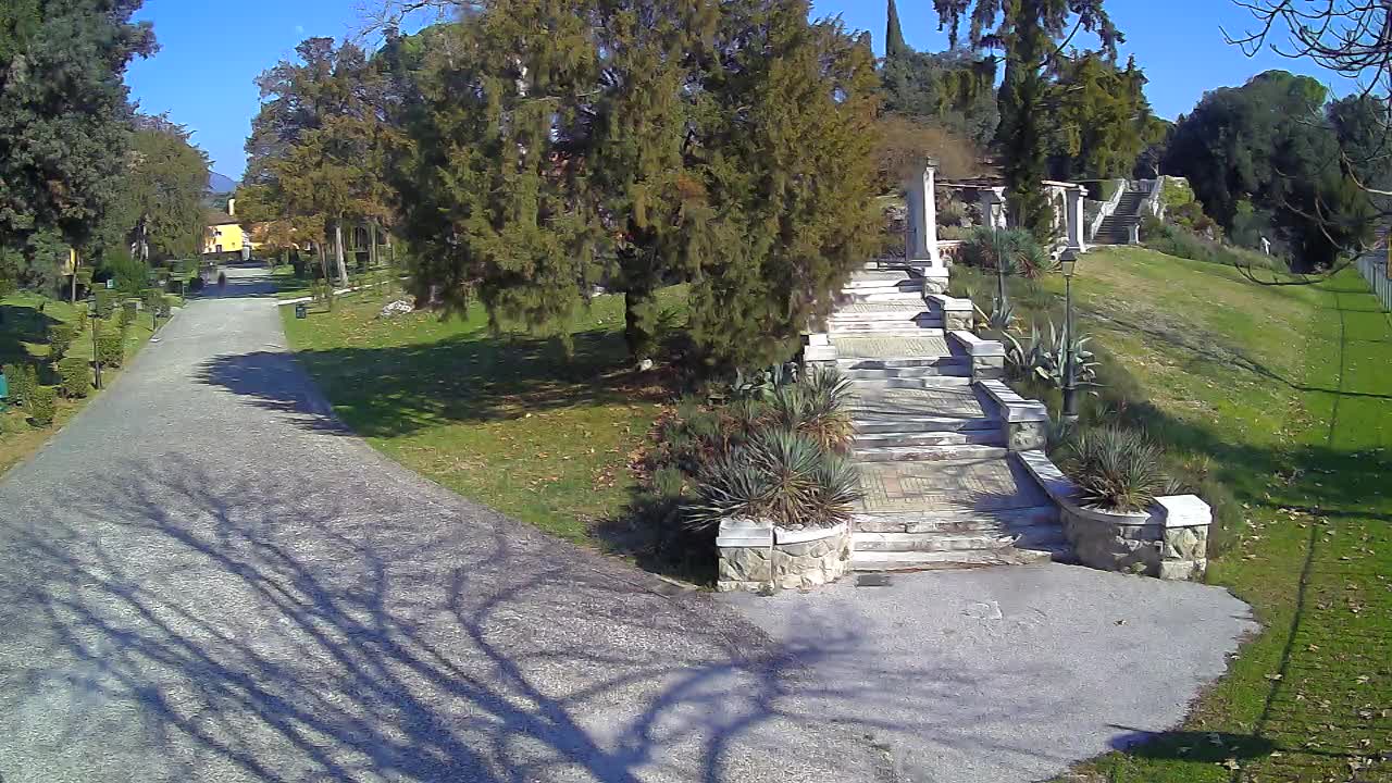 Spletna kamera park Coronini Kronberg – Gorica