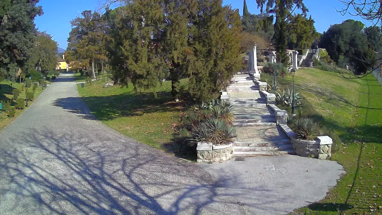 Spletna kamera park Coronini Kronberg – Gorica