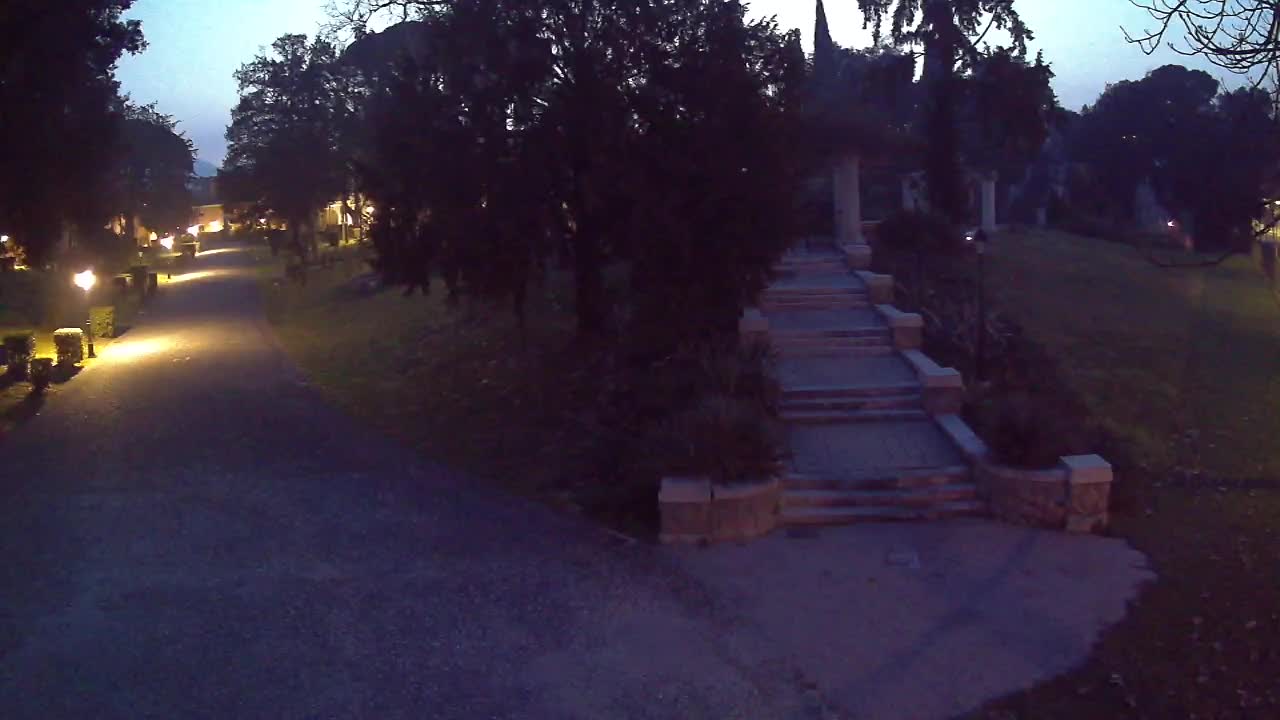 Parco Coronini-Cronberg Live Webcam – Green Oasis