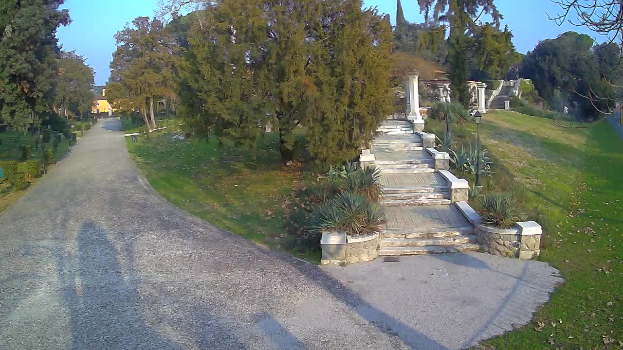 Spletna kamera park Coronini Kronberg – Gorica