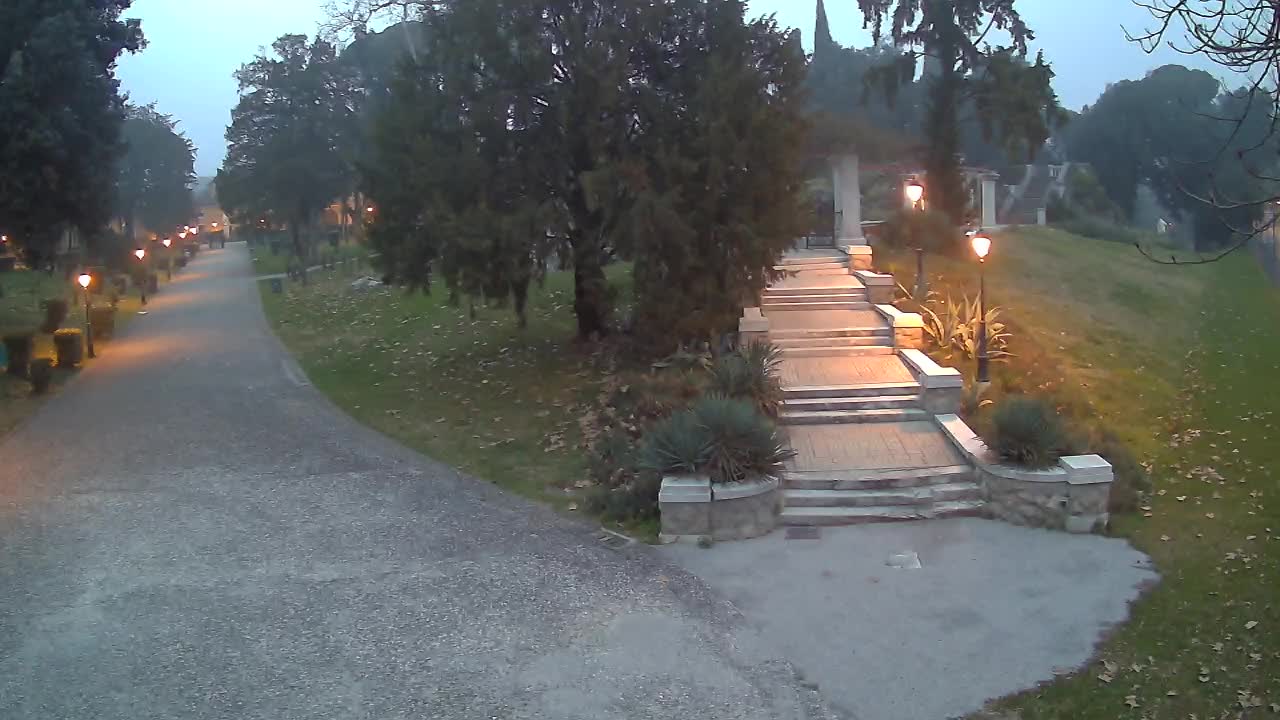 Parco Coronini-Cronberg Live Webcam – Green Oasis