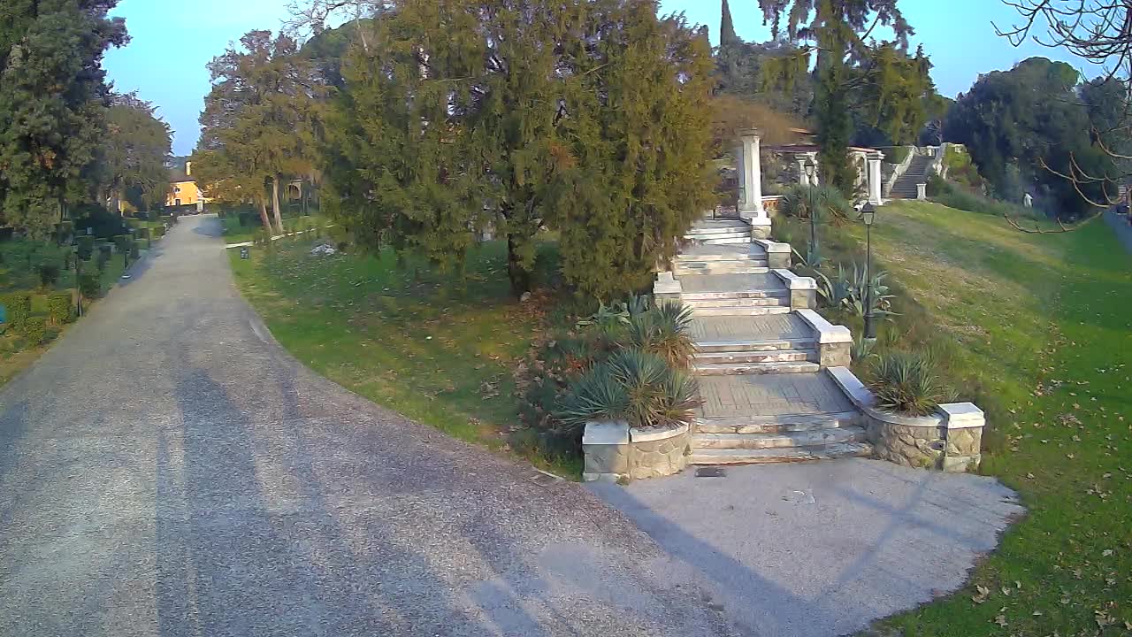 Spletna kamera park Coronini Kronberg – Gorica