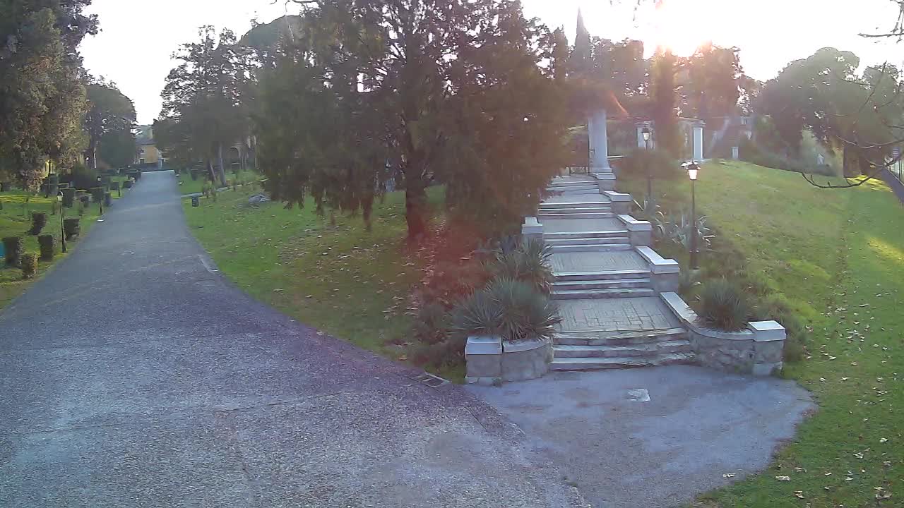 Spletna kamera park Coronini Kronberg – Gorica