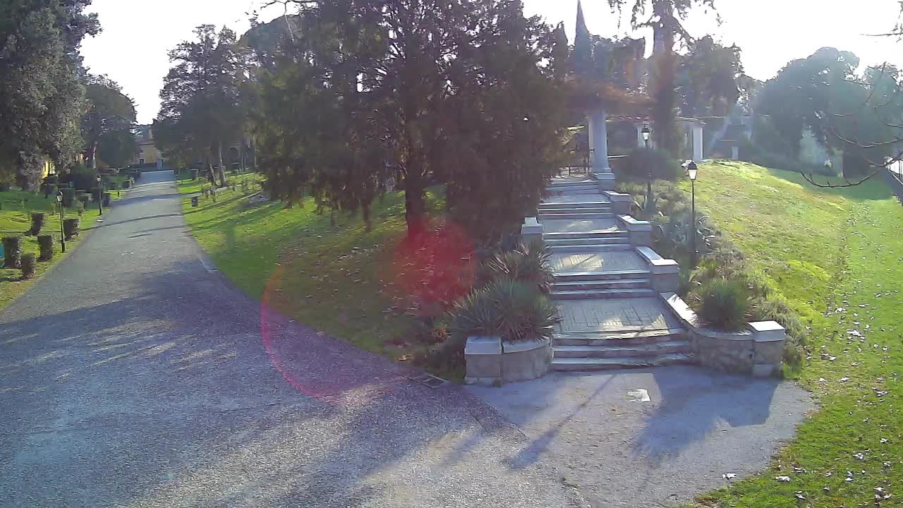 Spletna kamera park Coronini Kronberg – Gorica
