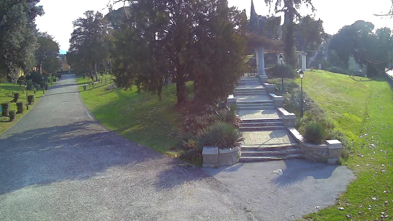 Spletna kamera park Coronini Kronberg – Gorica