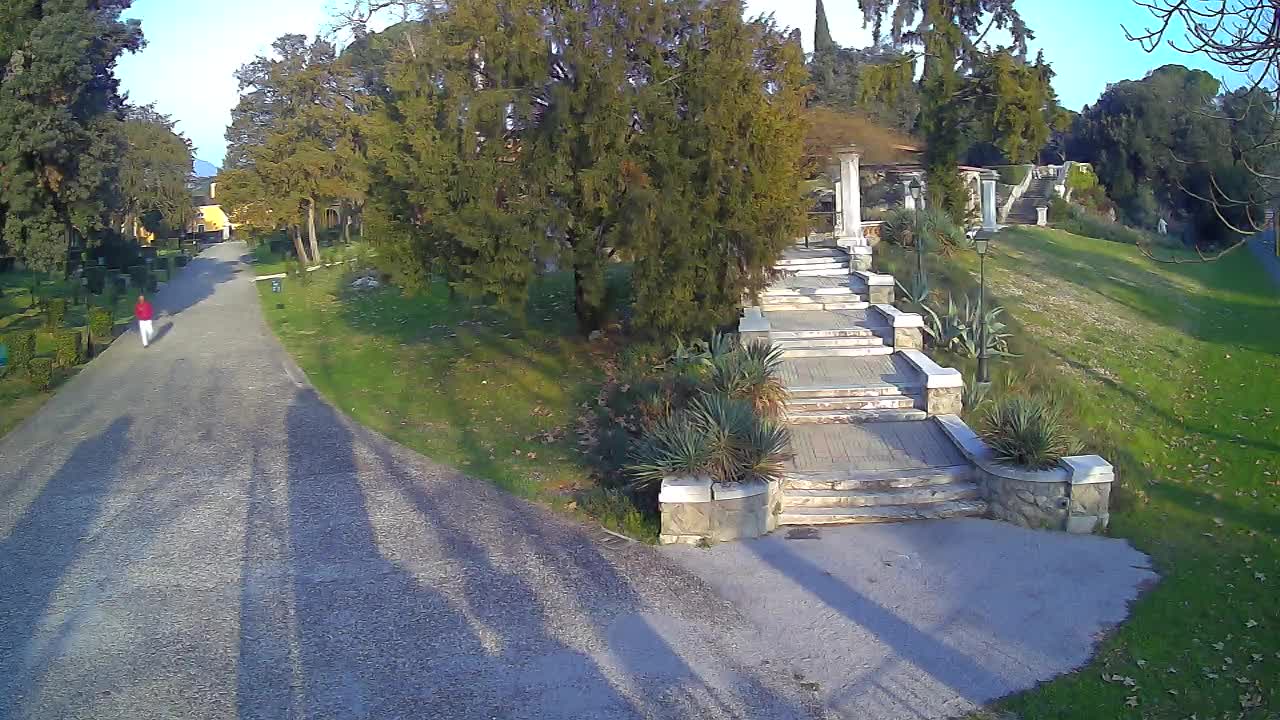 Spletna kamera park Coronini Kronberg – Gorica
