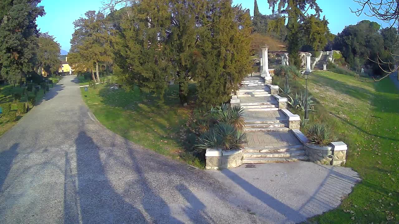 Spletna kamera park Coronini Kronberg – Gorica