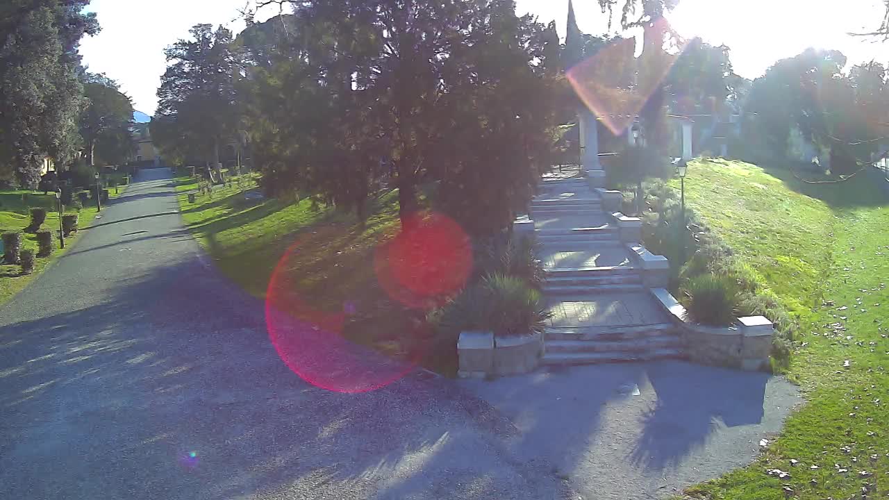 Spletna kamera park Coronini Kronberg – Gorica