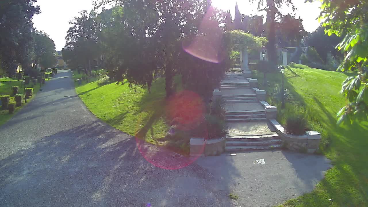 Spletna kamera park Coronini Kronberg – Gorica