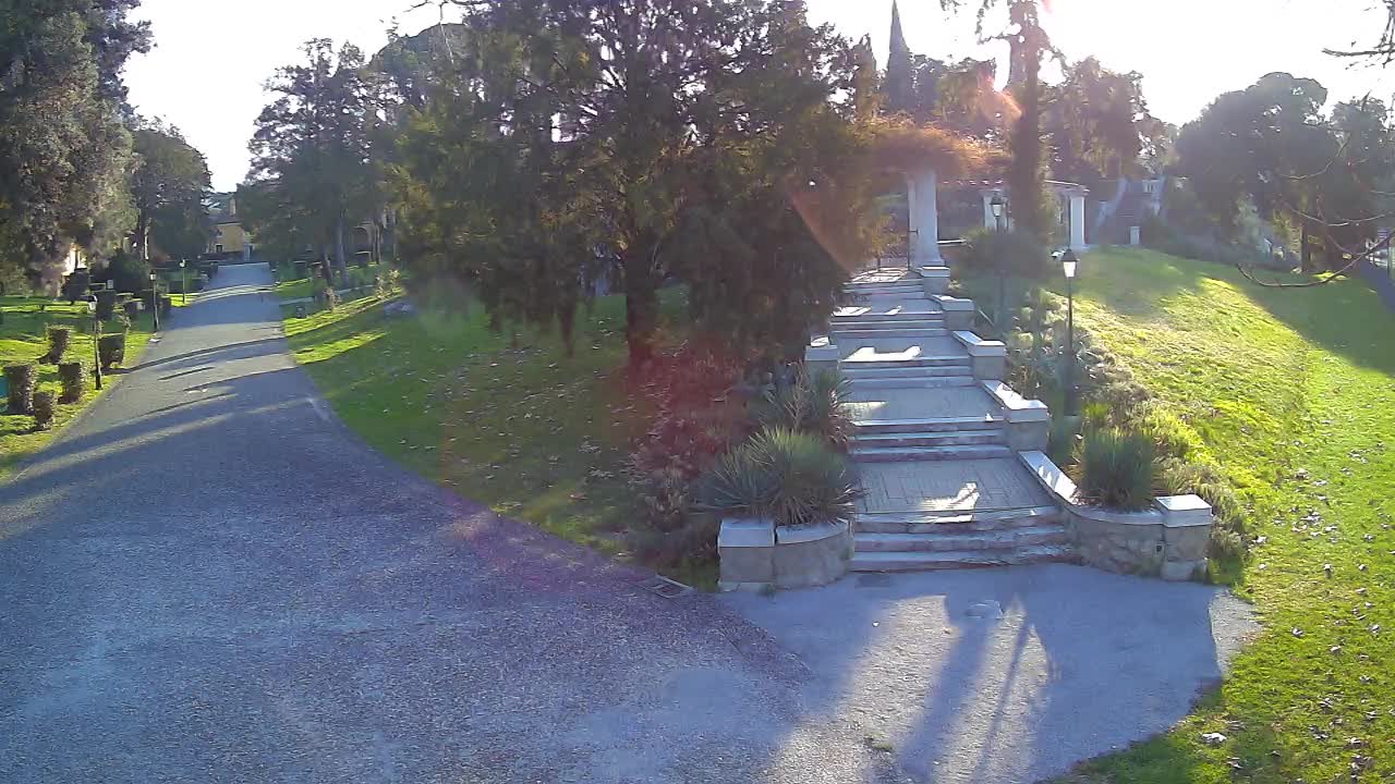 Parco Coronini-Cronberg Live Webcam – Green Oasis