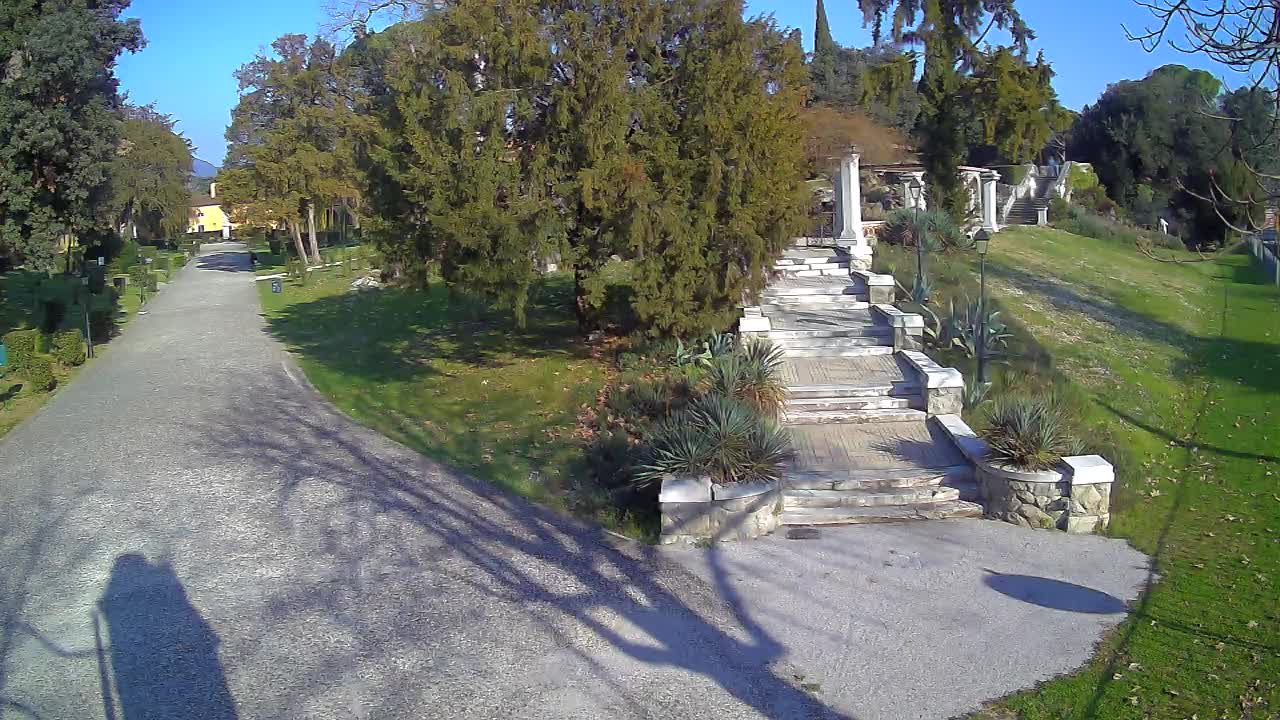 Parco Coronini-Cronberg Live Webcam – Green Oasis