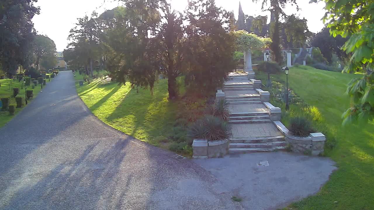 Parco Coronini-Cronberg Live Webcam – Green Oasis