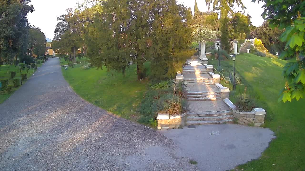 Spletna kamera park Coronini Kronberg – Gorica