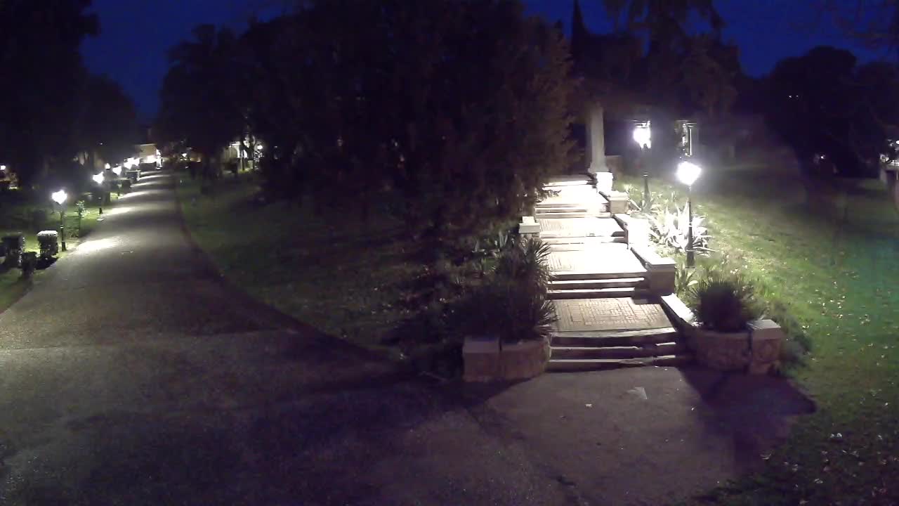 Parco Coronini-Cronberg Live Webcam – Green Oasis