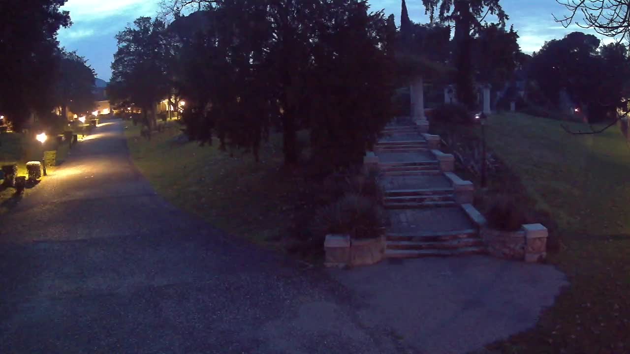 Parco Coronini-Cronberg Live Webcam – Green Oasis