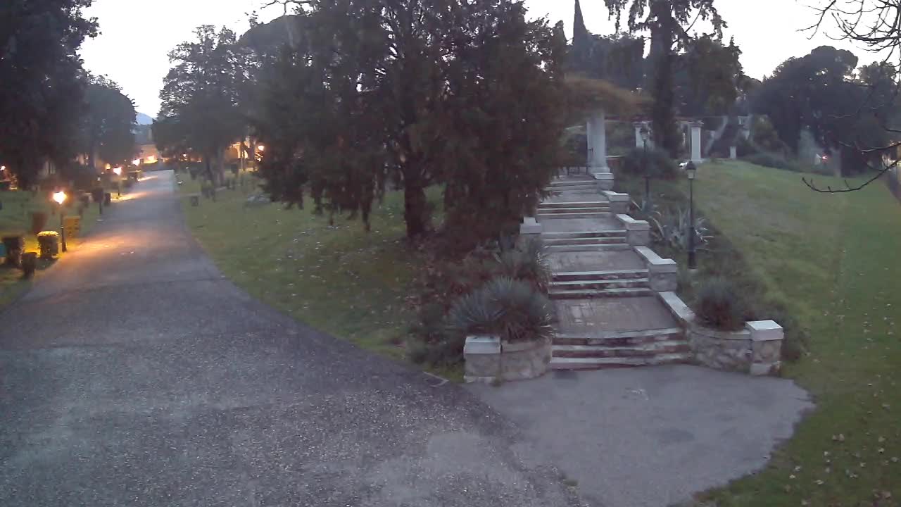 Parco Coronini-Cronberg Live Webcam – Green Oasis