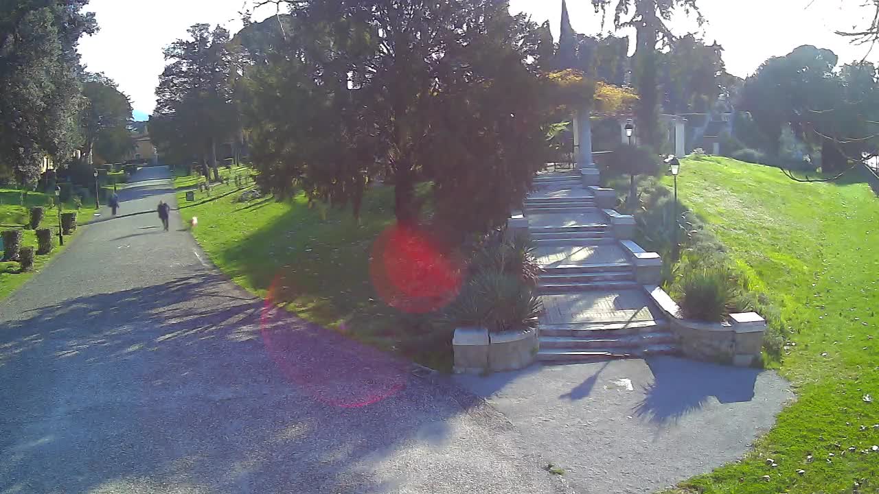 Parco Coronini-Cronberg Live Webcam – Green Oasis