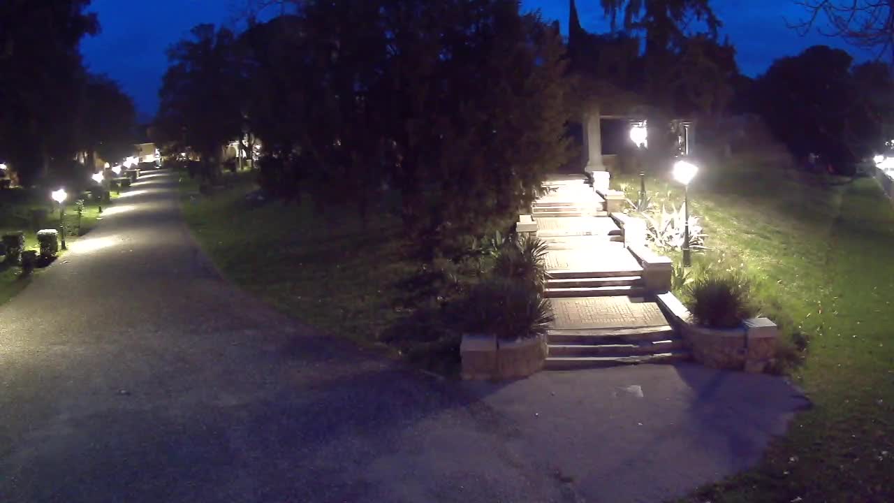 Parco Coronini-Cronberg Live Webcam – Green Oasis