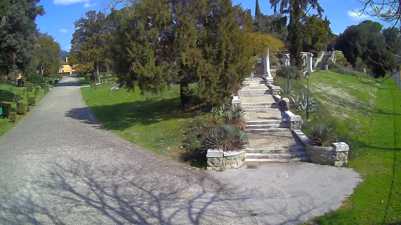 Parco Coronini-Cronberg Live Webcam – Green Oasis