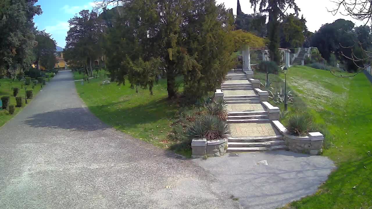 Parco Coronini-Cronberg Live Webcam – Green Oasis