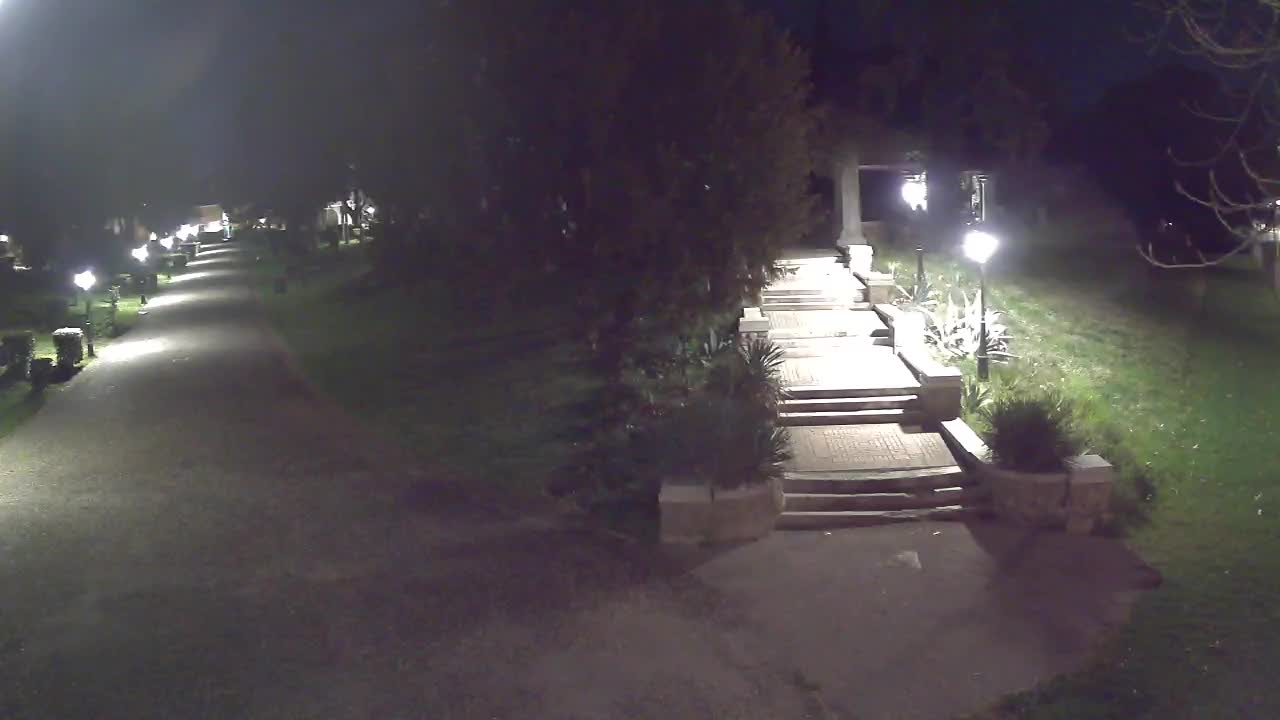 Spletna kamera park Coronini Kronberg – Gorica