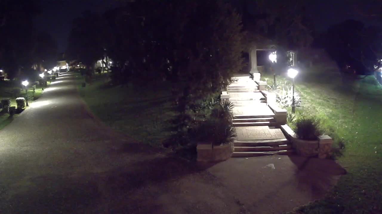 Spletna kamera park Coronini Kronberg – Gorica