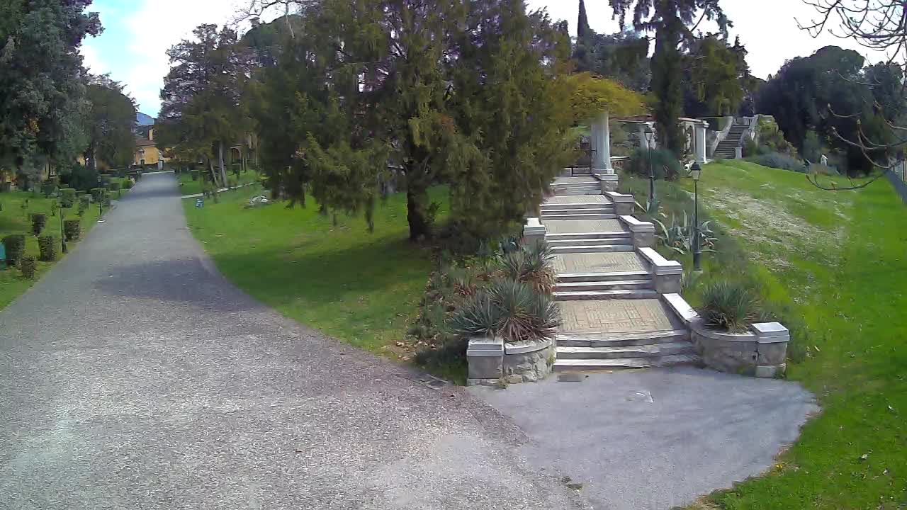 Parco Coronini-Cronberg Live Webcam – Green Oasis
