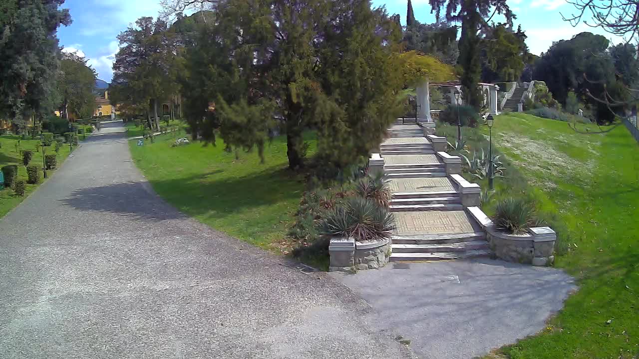 Parco Coronini-Cronberg Live Webcam – Green Oasis