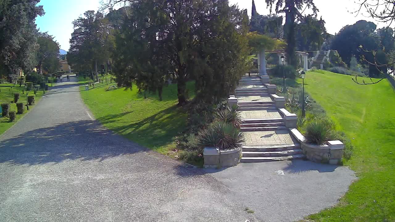 Spletna kamera park Coronini Kronberg – Gorica