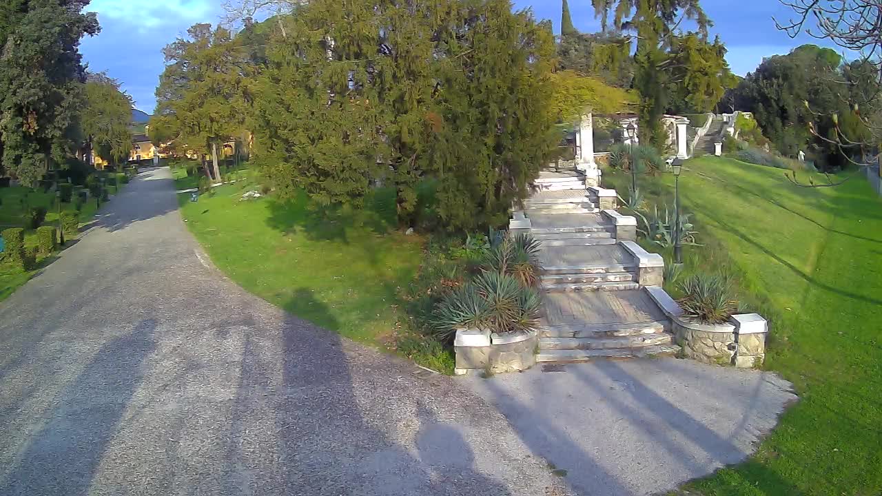 Spletna kamera park Coronini Kronberg – Gorica