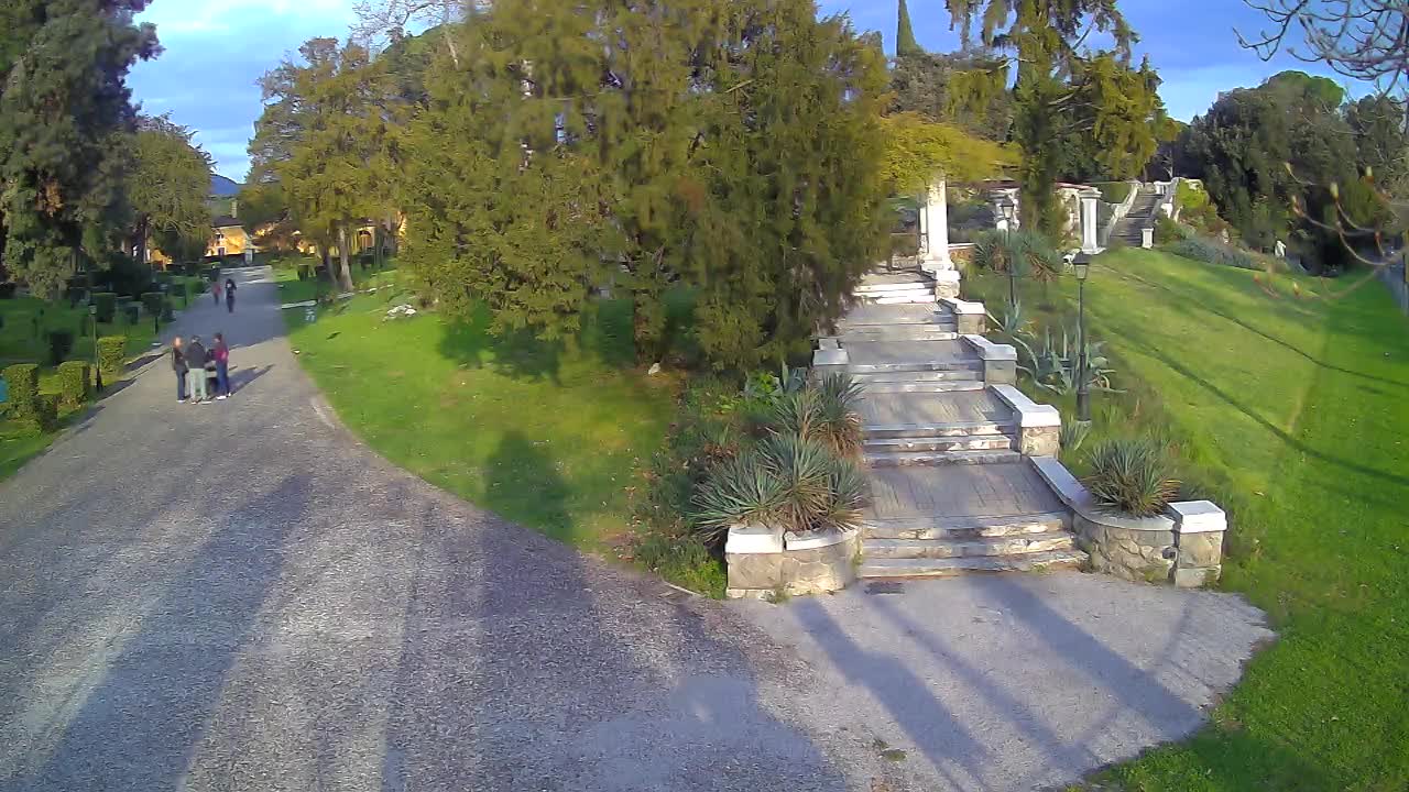 Spletna kamera park Coronini Kronberg – Gorica