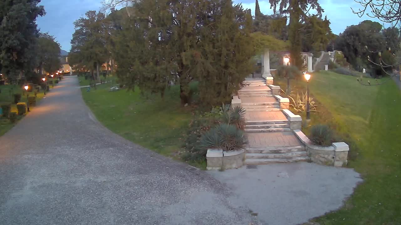 Parco Coronini-Cronberg Live Webcam – Green Oasis