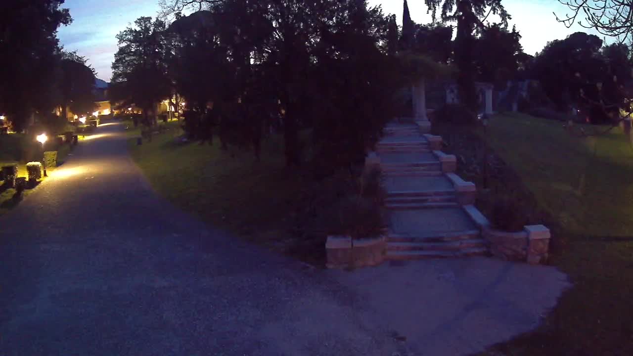 Spletna kamera park Coronini Kronberg – Gorica