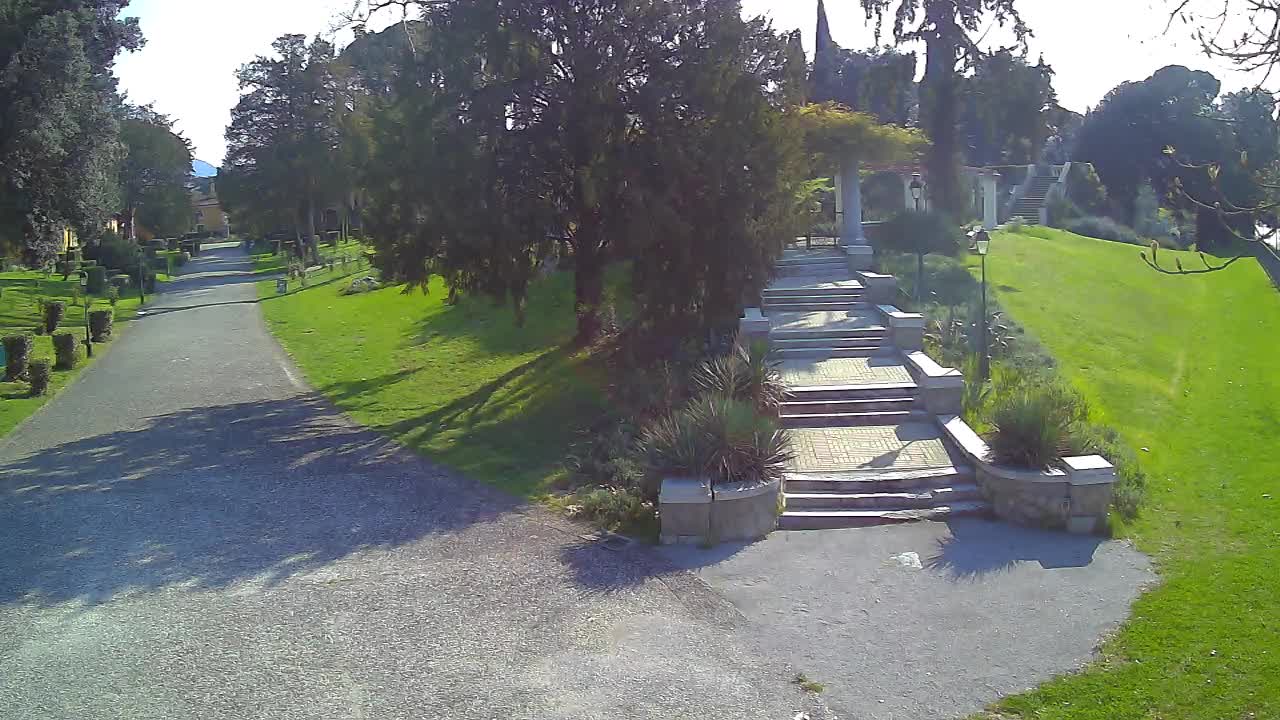 Parco Coronini-Cronberg Live Webcam – Green Oasis