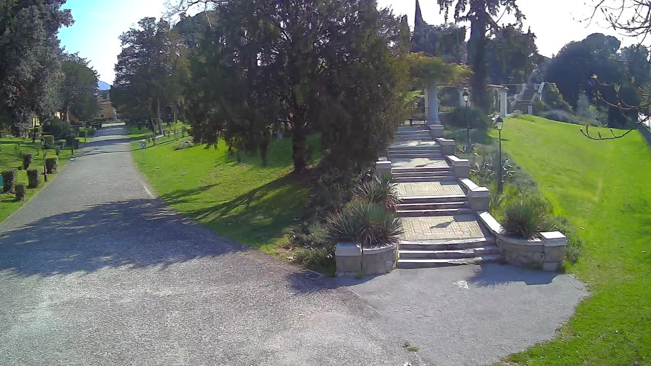 Spletna kamera park Coronini Kronberg – Gorica