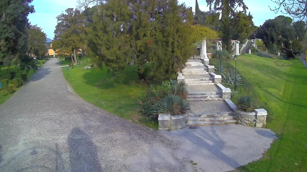 Spletna kamera park Coronini Kronberg – Gorica