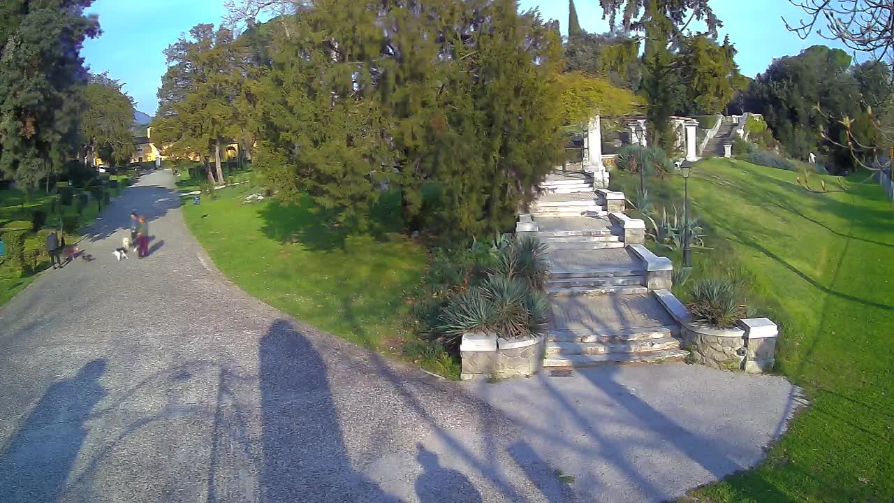 Parco Coronini-Cronberg Live Webcam – Green Oasis