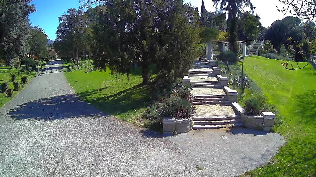 Spletna kamera park Coronini Kronberg – Gorica