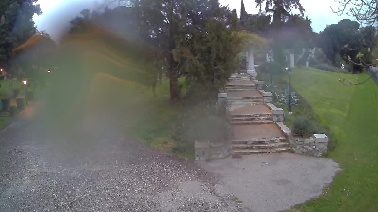 Parco Coronini-Cronberg Live Webcam – Green Oasis