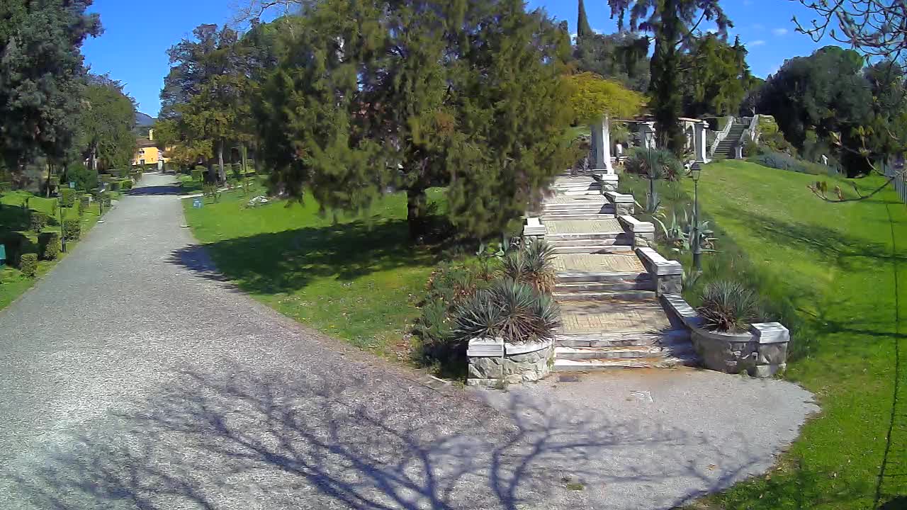 Spletna kamera park Coronini Kronberg – Gorica