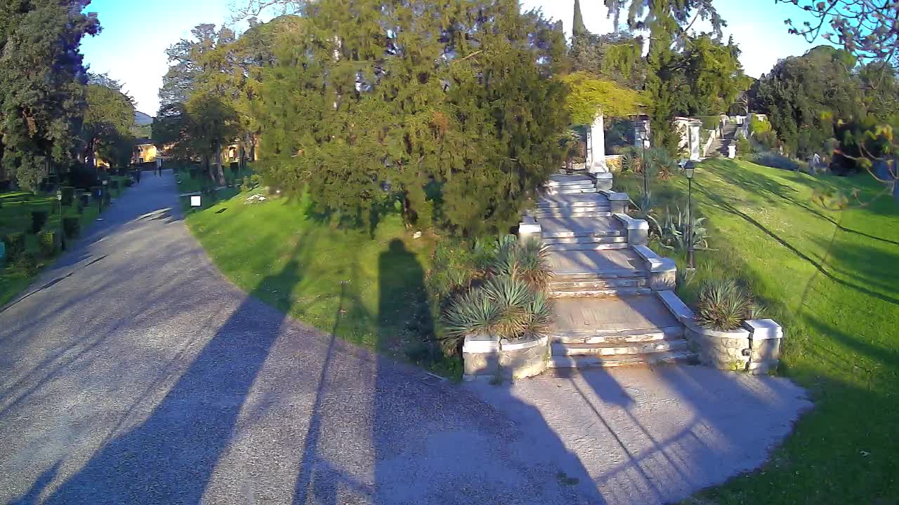 Spletna kamera park Coronini Kronberg – Gorica