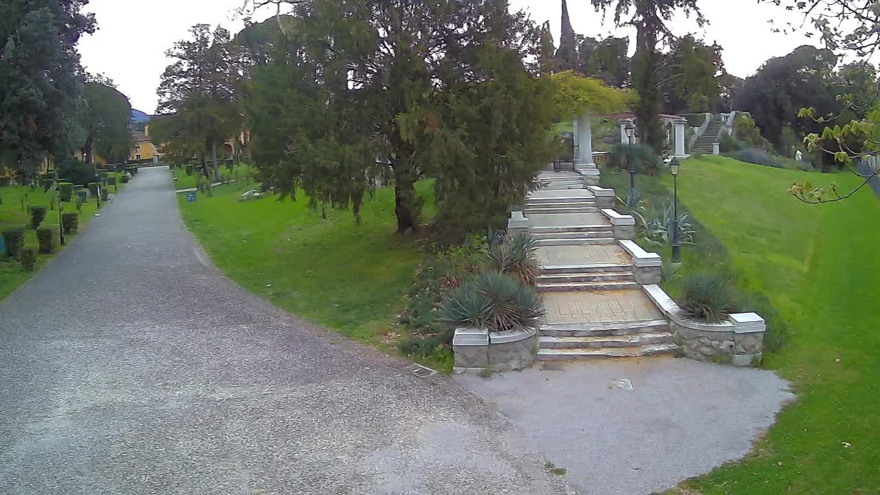 Spletna kamera park Coronini Kronberg – Gorica
