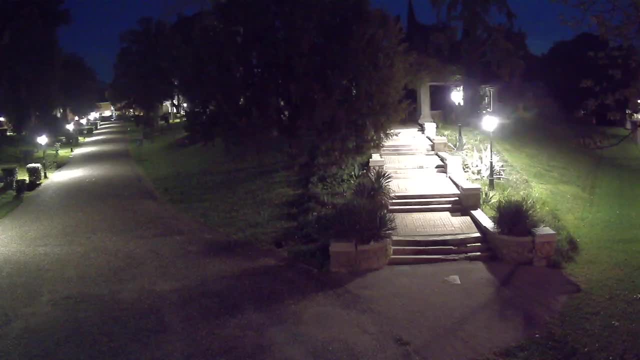 Parco Coronini-Cronberg Live Webcam – Green Oasis