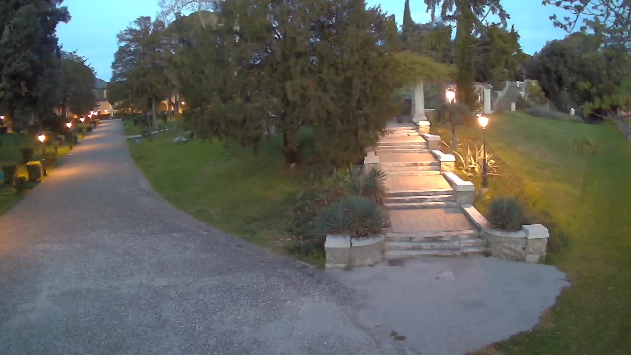 Parco Coronini-Cronberg Live Webcam – Green Oasis