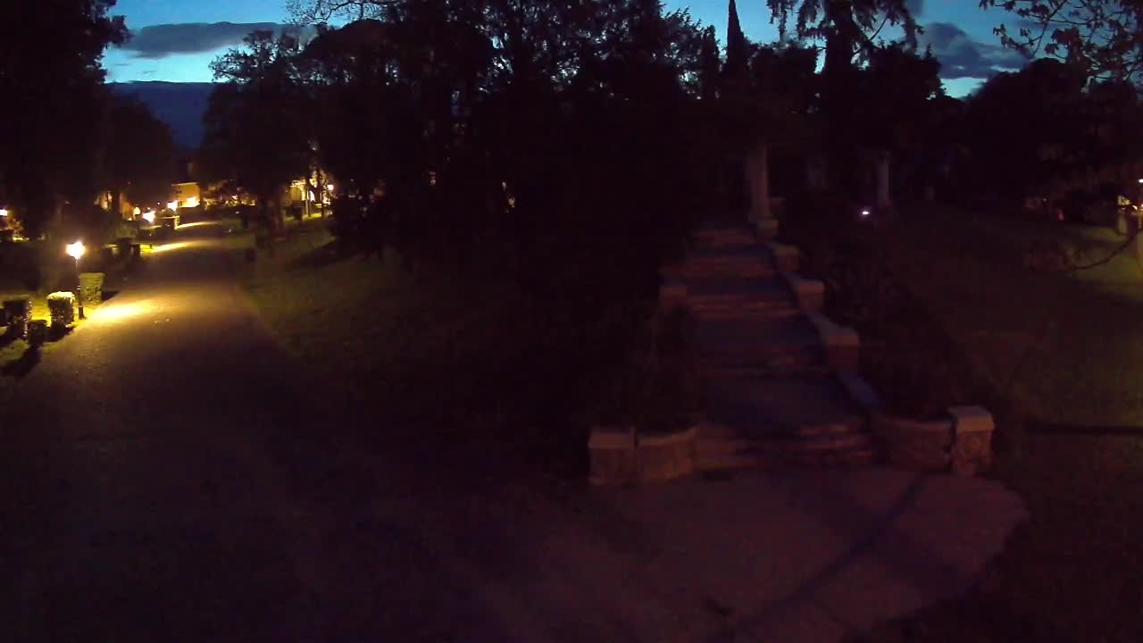 Spletna kamera park Coronini Kronberg – Gorica