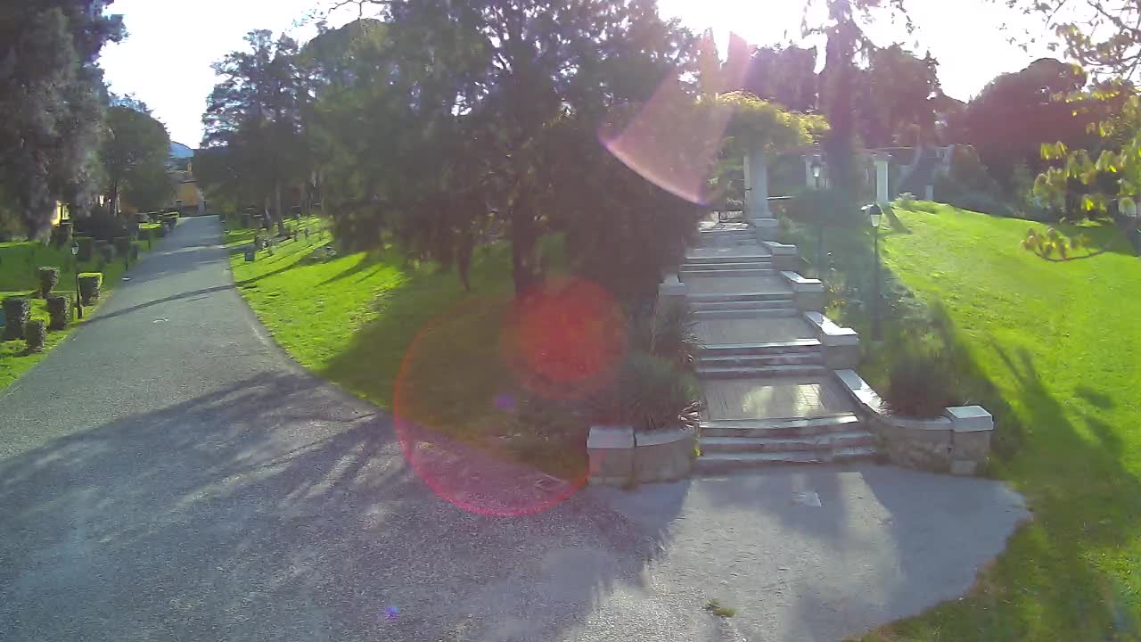 Parco Coronini-Cronberg Live Webcam – Green Oasis